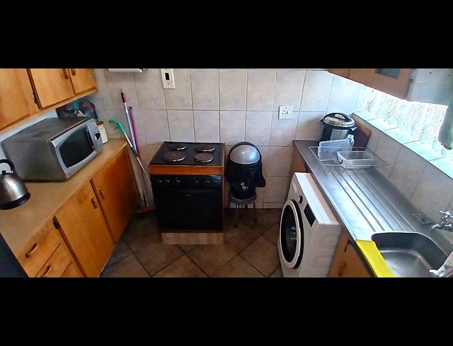 2 BEDROOM APARTMENT FOR SALE IN VEREENIGING CENTRAL